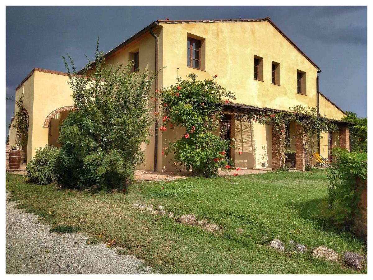 Agriturismo Il Torrione 체르탈도 외부 사진