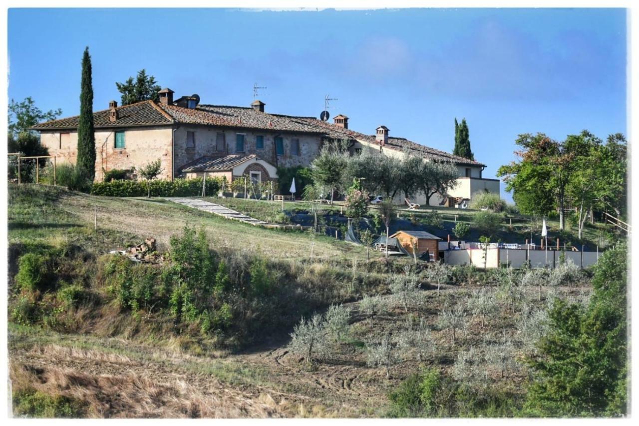 체르탈도 Agriturismo Il Torrione 빌라 외부 사진